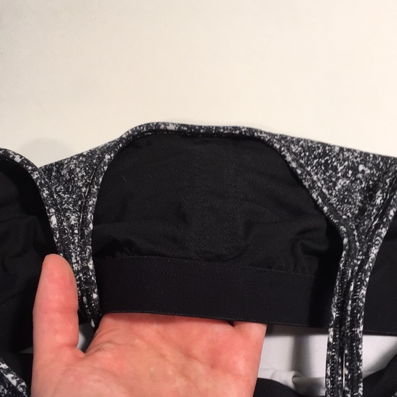 Lululemon tank with shelf bra - Picture 6 of 7